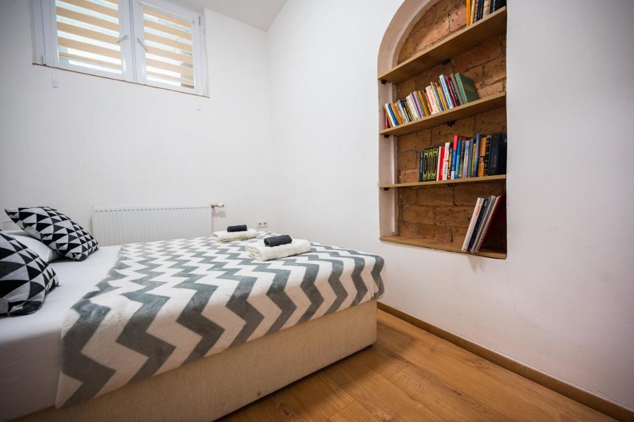 Spacious And Bright 2Bdr Apartment In The Old Town سراييفو المظهر الخارجي الصورة